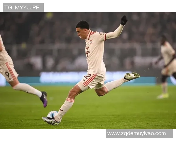 下半场德国队闪电扳平穆西亚拉惊艳世界波引爆全场激情